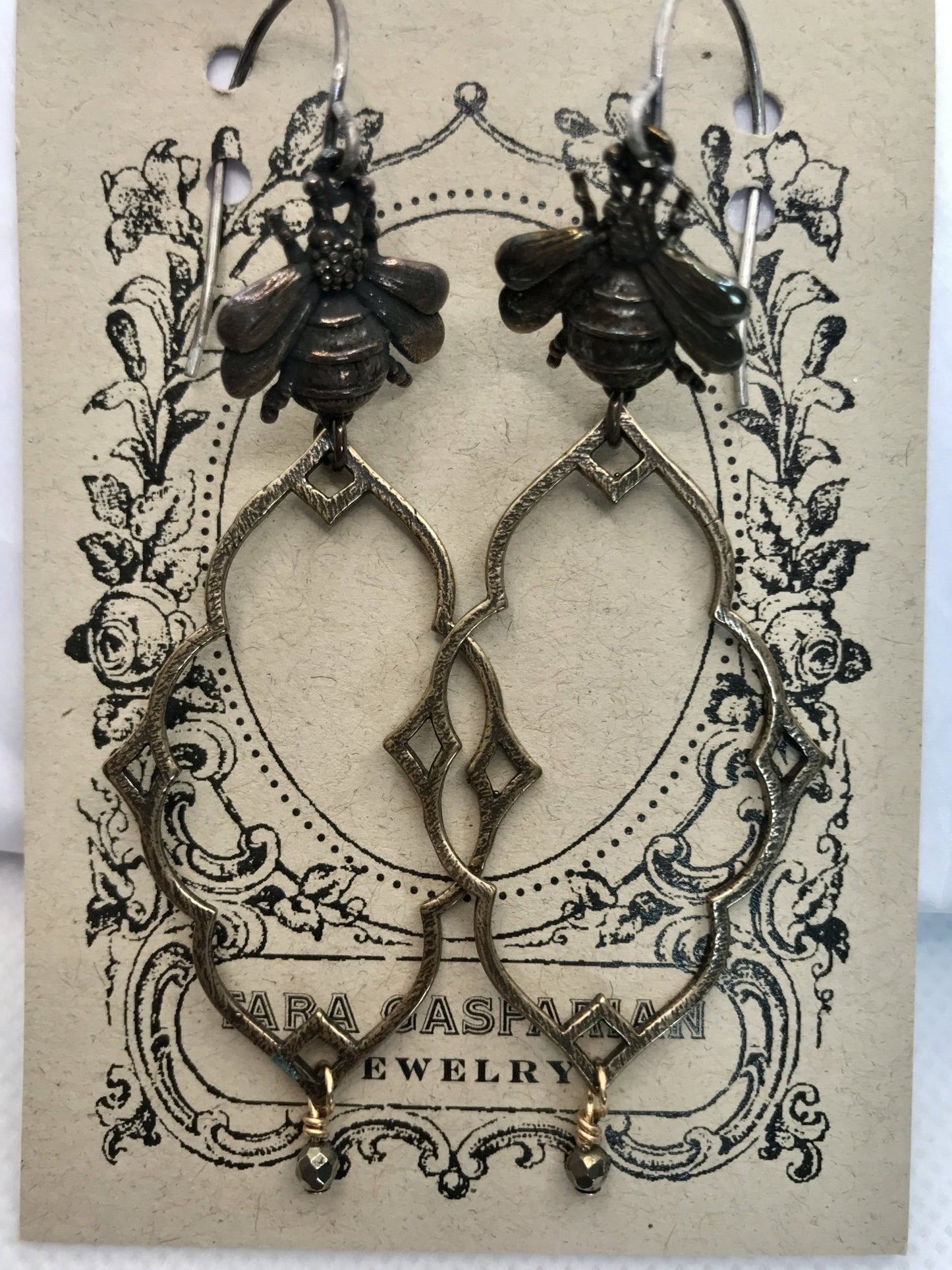 Abeja Earring - Royalties