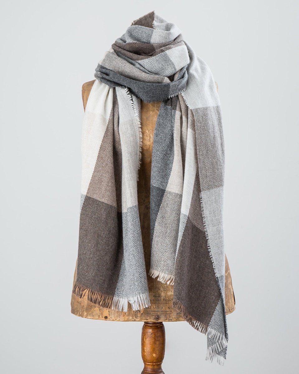 Avoca Handweavers Gracie Stole Grey/Neutral - Royalties