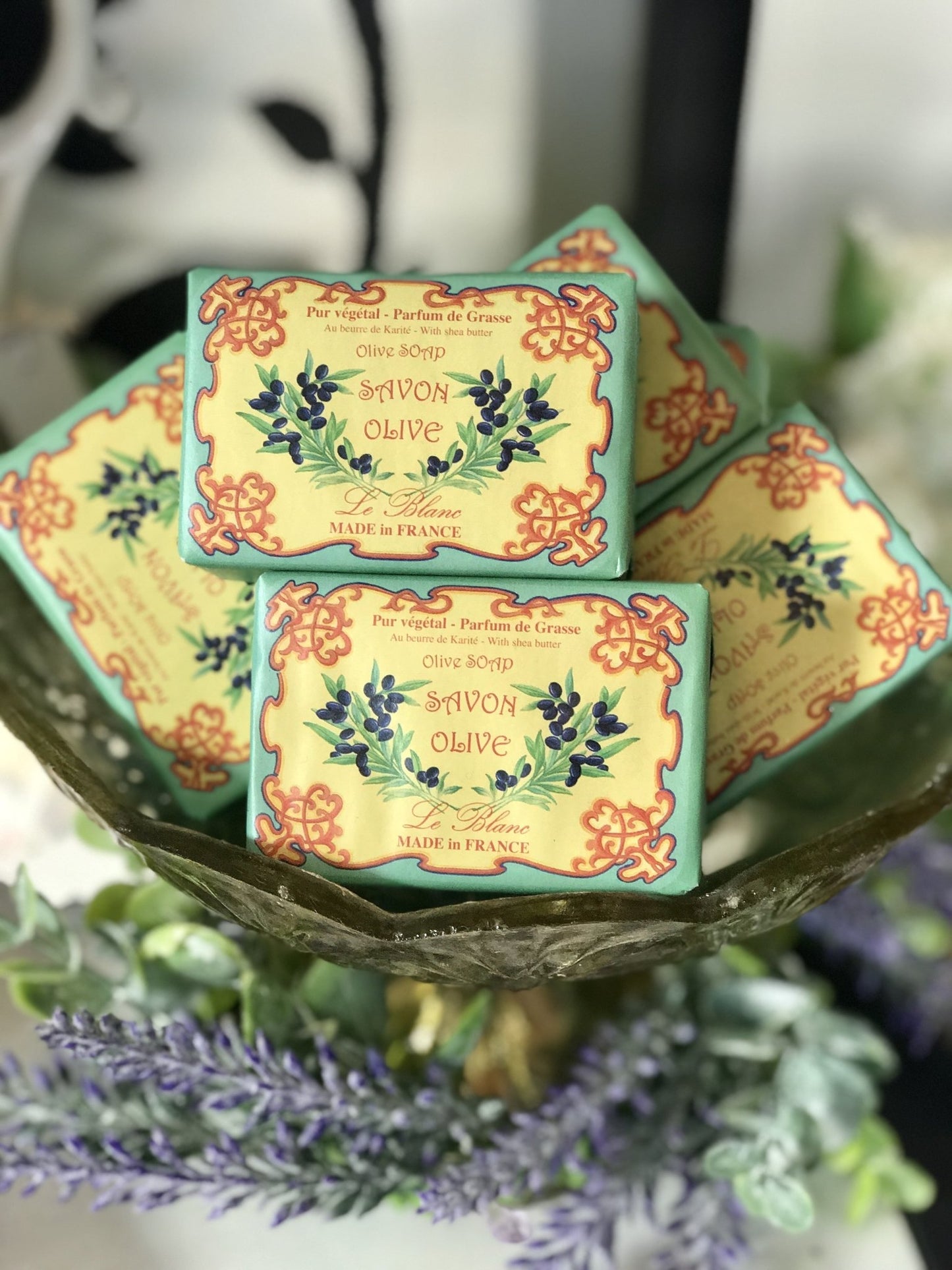 Le Blanc Olive Soap - Royalties