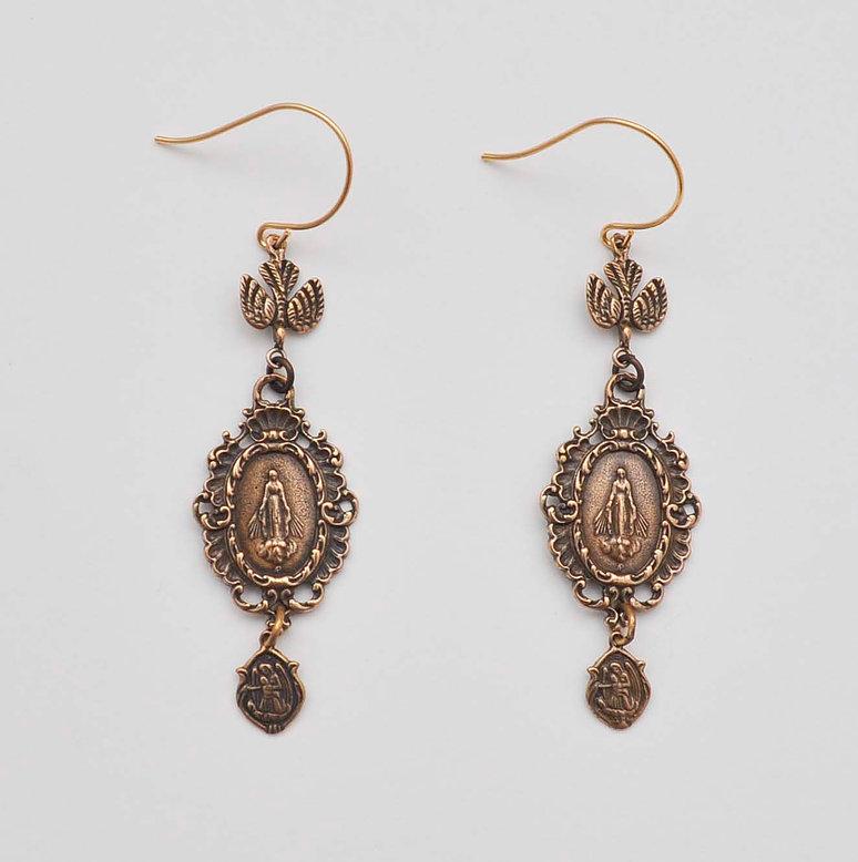Magdalena Earring - Royalties